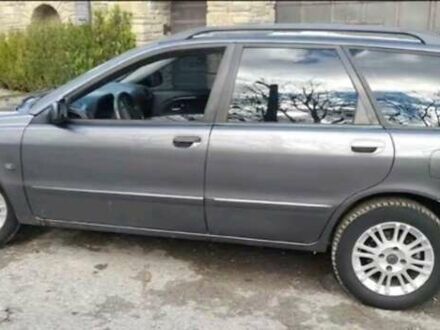 Вольво В40 2003 в Каменце-Подольском на Automoto.ua Серый Вольво В40, объемом двигателя 1.8 л и пробегом 360 тыс. км за 3500 $, фото 1 на Automoto.ua