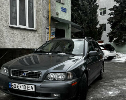 Сірий Вольво V40, об'ємом двигуна 1.87 л та пробігом 380 тис. км за 3800 $, фото 1 на Automoto.ua