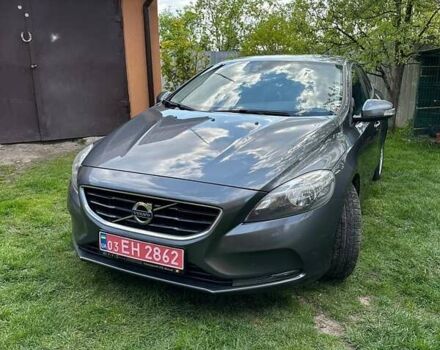 Серый Вольво В40, объемом двигателя 1.6 л и пробегом 187 тыс. км за 11300 $, фото 1 на Automoto.ua