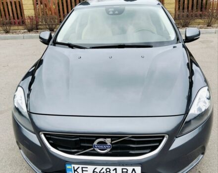Сірий Вольво V40, об'ємом двигуна 1.56 л та пробігом 213 тис. км за 10700 $, фото 1 на Automoto.ua