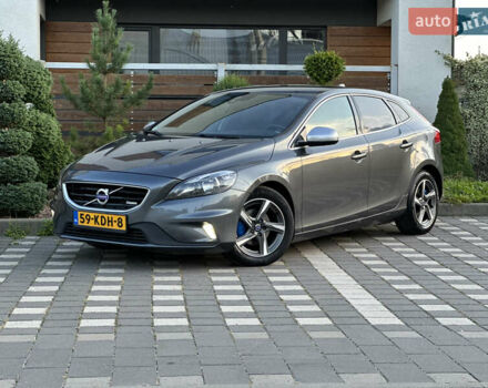 Серый Вольво В40, объемом двигателя 1.56 л и пробегом 192 тыс. км за 11250 $, фото 1 на Automoto.ua
