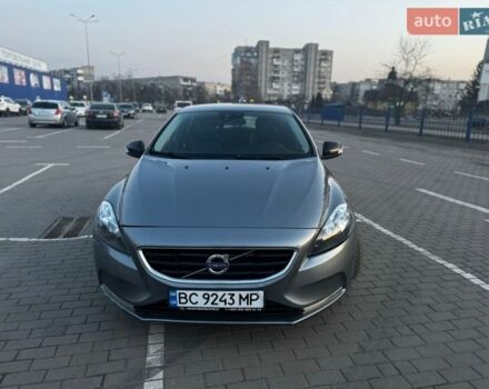 Сірий Вольво V40, об'ємом двигуна 1.56 л та пробігом 274 тис. км за 9400 $, фото 1 на Automoto.ua