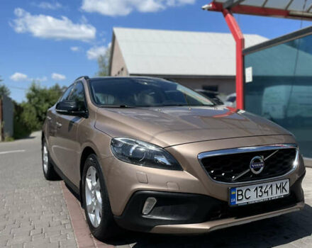 Сірий Вольво V40, об'ємом двигуна 1.98 л та пробігом 95 тис. км за 17700 $, фото 1 на Automoto.ua