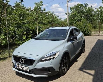 Вольво V40 2017 у Миколаєві на Automoto.ua Сірий Вольво V40, об'ємом двигуна 1.97 л та пробігом 106 тис. км за 17000 $, фото 1 на Automoto.ua