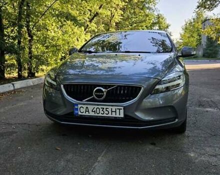 Серый Вольво В40, объемом двигателя 2 л и пробегом 200 тыс. км за 16000 $, фото 1 на Automoto.ua