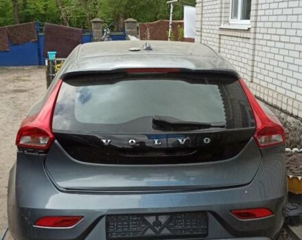 Сірий Вольво V40, об'ємом двигуна 1.97 л та пробігом 50 тис. км за 9300 $, фото 1 на Automoto.ua