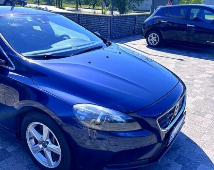 Синий Вольво В40, объемом двигателя 2 л и пробегом 245 тыс. км за 13500 $, фото 1 на Automoto.ua