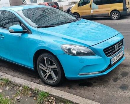 Синий Вольво В40, объемом двигателя 1.56 л и пробегом 238 тыс. км за 8500 $, фото 1 на Automoto.ua