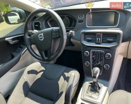 Синій Вольво V40, об'ємом двигуна 1.56 л та пробігом 97 тис. км за 12900 $, фото 9 на Automoto.ua
