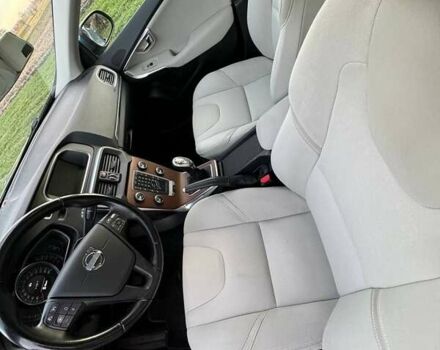 Синий Вольво В40, объемом двигателя 1.6 л и пробегом 178 тыс. км за 11500 $, фото 23 на Automoto.ua