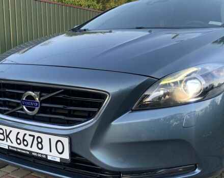 Синий Вольво В40, объемом двигателя 1.6 л и пробегом 240 тыс. км за 10200 $, фото 2 на Automoto.ua