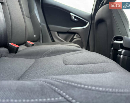 Вольво В40 2013 в Стрые на Automoto.ua Синий Вольво В40, объемом двигателя 1.6 л и пробегом 227 тыс. км за 10590 $, фото 87 на Automoto.ua