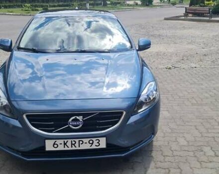 Синій Вольво V40, об'ємом двигуна 1.56 л та пробігом 310 тис. км за 11800 $, фото 4 на Automoto.ua