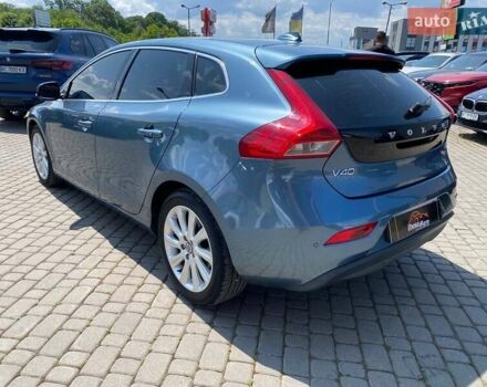 Синій Вольво V40, об'ємом двигуна 1.56 л та пробігом 97 тис. км за 12900 $, фото 4 на Automoto.ua