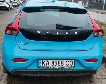 Синий Вольво В40, объемом двигателя 1.56 л и пробегом 238 тыс. км за 8500 $, фото 6 на Automoto.ua