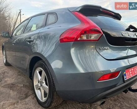 Синий Вольво В40, объемом двигателя 1.6 л и пробегом 178 тыс. км за 11500 $, фото 14 на Automoto.ua