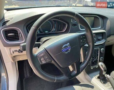 Синій Вольво V40, об'ємом двигуна 1.56 л та пробігом 97 тис. км за 12900 $, фото 13 на Automoto.ua