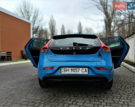 Синий Вольво В40, объемом двигателя 1.56 л и пробегом 165 тыс. км за 11700 $, фото 30 на Automoto.ua