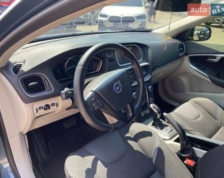 Синій Вольво V40, об'ємом двигуна 1.56 л та пробігом 97 тис. км за 12900 $, фото 10 на Automoto.ua