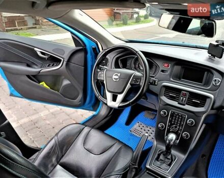 Синий Вольво В40, объемом двигателя 1.56 л и пробегом 165 тыс. км за 11700 $, фото 21 на Automoto.ua