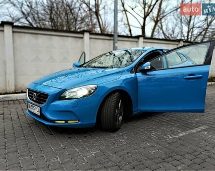 Синий Вольво В40, объемом двигателя 1.56 л и пробегом 165 тыс. км за 11700 $, фото 24 на Automoto.ua
