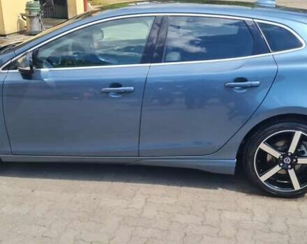 Синій Вольво V40, об'ємом двигуна 1.56 л та пробігом 310 тис. км за 11800 $, фото 7 на Automoto.ua