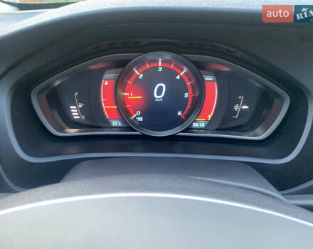 Синий Вольво В40, объемом двигателя 1.6 л и пробегом 240 тыс. км за 10200 $, фото 7 на Automoto.ua