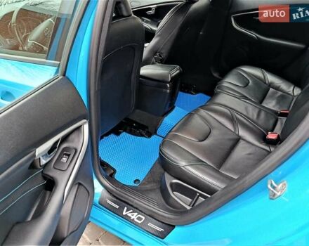 Синій Вольво V40, об'ємом двигуна 1.56 л та пробігом 167 тис. км за 11700 $, фото 13 на Automoto.ua