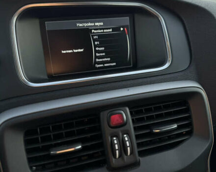 Синий Вольво В40, объемом двигателя 1.97 л и пробегом 210 тыс. км за 12300 $, фото 21 на Automoto.ua