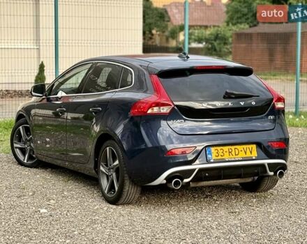Синій Вольво V40, об'ємом двигуна 1.6 л та пробігом 220 тис. км за 10750 $, фото 4 на Automoto.ua