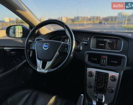 Синий Вольво В40, объемом двигателя 1.97 л и пробегом 210 тыс. км за 12300 $, фото 26 на Automoto.ua