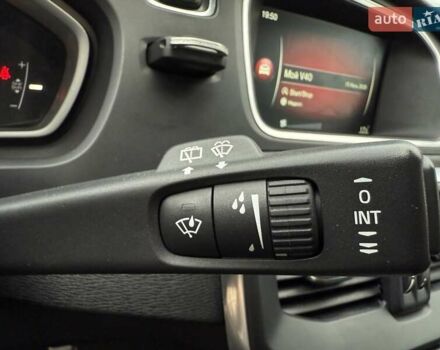 Синій Вольво V40, об'ємом двигуна 1.6 л та пробігом 220 тис. км за 10750 $, фото 55 на Automoto.ua