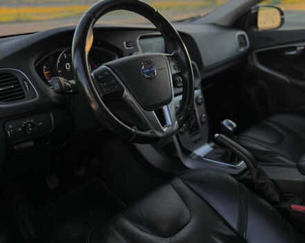 Синий Вольво В40, объемом двигателя 1.97 л и пробегом 210 тыс. км за 12300 $, фото 2 на Automoto.ua