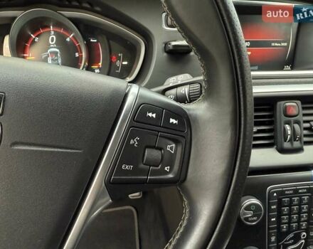 Синій Вольво V40, об'ємом двигуна 1.6 л та пробігом 220 тис. км за 10750 $, фото 46 на Automoto.ua