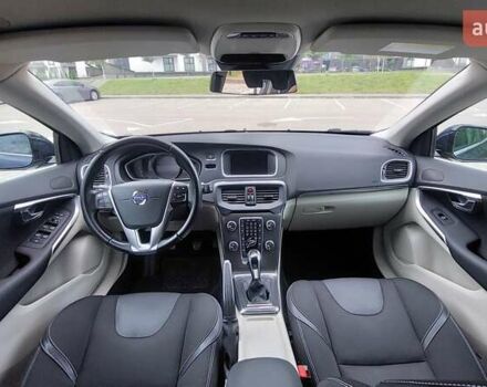 Синій Вольво V40, об'ємом двигуна 2 л та пробігом 232 тис. км за 11250 $, фото 19 на Automoto.ua