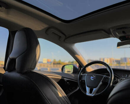 Синий Вольво В40, объемом двигателя 1.97 л и пробегом 210 тыс. км за 12300 $, фото 28 на Automoto.ua