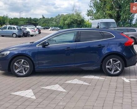 Синій Вольво V40, об'ємом двигуна 2 л та пробігом 232 тис. км за 11250 $, фото 4 на Automoto.ua