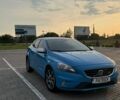 Синій Вольво V40, об'ємом двигуна 2 л та пробігом 285 тис. км за 9700 $, фото 1 на Automoto.ua