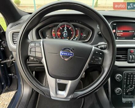 Синій Вольво V40, об'ємом двигуна 1.6 л та пробігом 220 тис. км за 10750 $, фото 44 на Automoto.ua