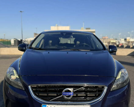 Синий Вольво В40, объемом двигателя 1.97 л и пробегом 210 тыс. км за 12300 $, фото 1 на Automoto.ua