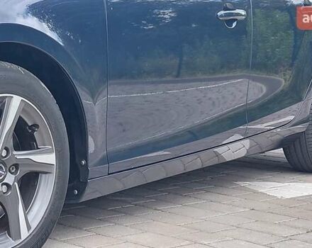Синій Вольво V40, об'ємом двигуна 2 л та пробігом 232 тис. км за 11250 $, фото 9 на Automoto.ua