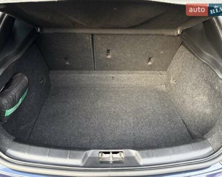 Синій Вольво V40, об'ємом двигуна 1.6 л та пробігом 220 тис. км за 10750 $, фото 61 на Automoto.ua