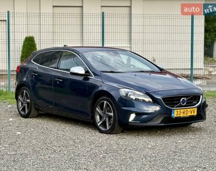 Синій Вольво V40, об'ємом двигуна 1.6 л та пробігом 220 тис. км за 10750 $, фото 8 на Automoto.ua