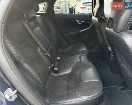 Синій Вольво V40, об'ємом двигуна 1.6 л та пробігом 220 тис. км за 10750 $, фото 33 на Automoto.ua