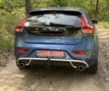 Синій Вольво V40, об'ємом двигуна 2 л та пробігом 198 тис. км за 12994 $, фото 2 на Automoto.ua