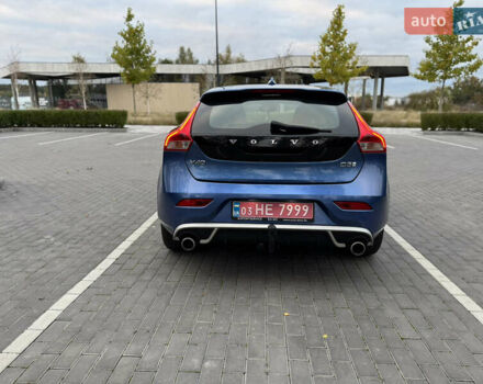 Синий Вольво В40, объемом двигателя 1.97 л и пробегом 194 тыс. км за 13799 $, фото 10 на Automoto.ua