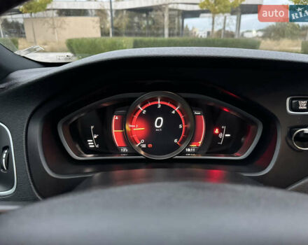 Синий Вольво В40, объемом двигателя 1.97 л и пробегом 194 тыс. км за 13799 $, фото 41 на Automoto.ua