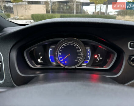 Синий Вольво В40, объемом двигателя 1.97 л и пробегом 194 тыс. км за 13799 $, фото 40 на Automoto.ua