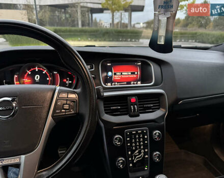 Синий Вольво В40, объемом двигателя 1.97 л и пробегом 194 тыс. км за 13799 $, фото 42 на Automoto.ua