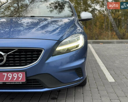 Синий Вольво В40, объемом двигателя 1.97 л и пробегом 194 тыс. км за 13799 $, фото 16 на Automoto.ua